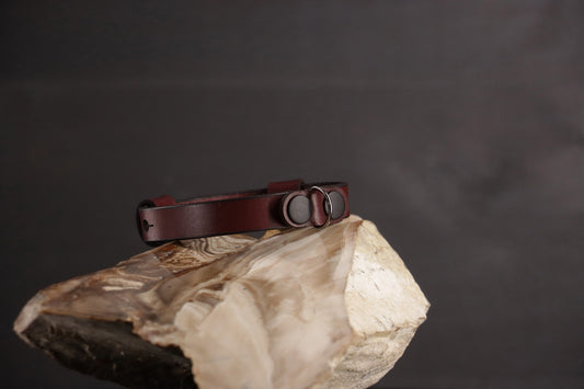 Classic Breakaway Collar - Oxblood & Black