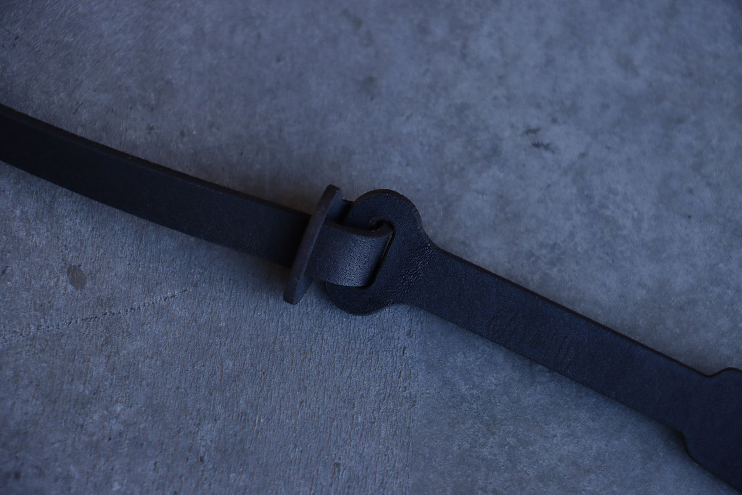 Tabby Prey Wand - Cognac & Black