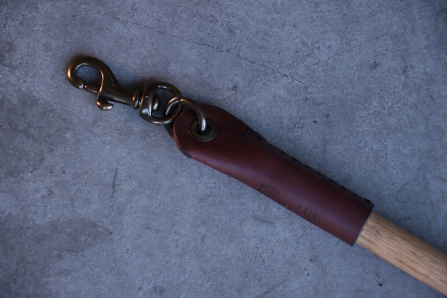 Margay Prey Wand - Oxblood & Brown Marble