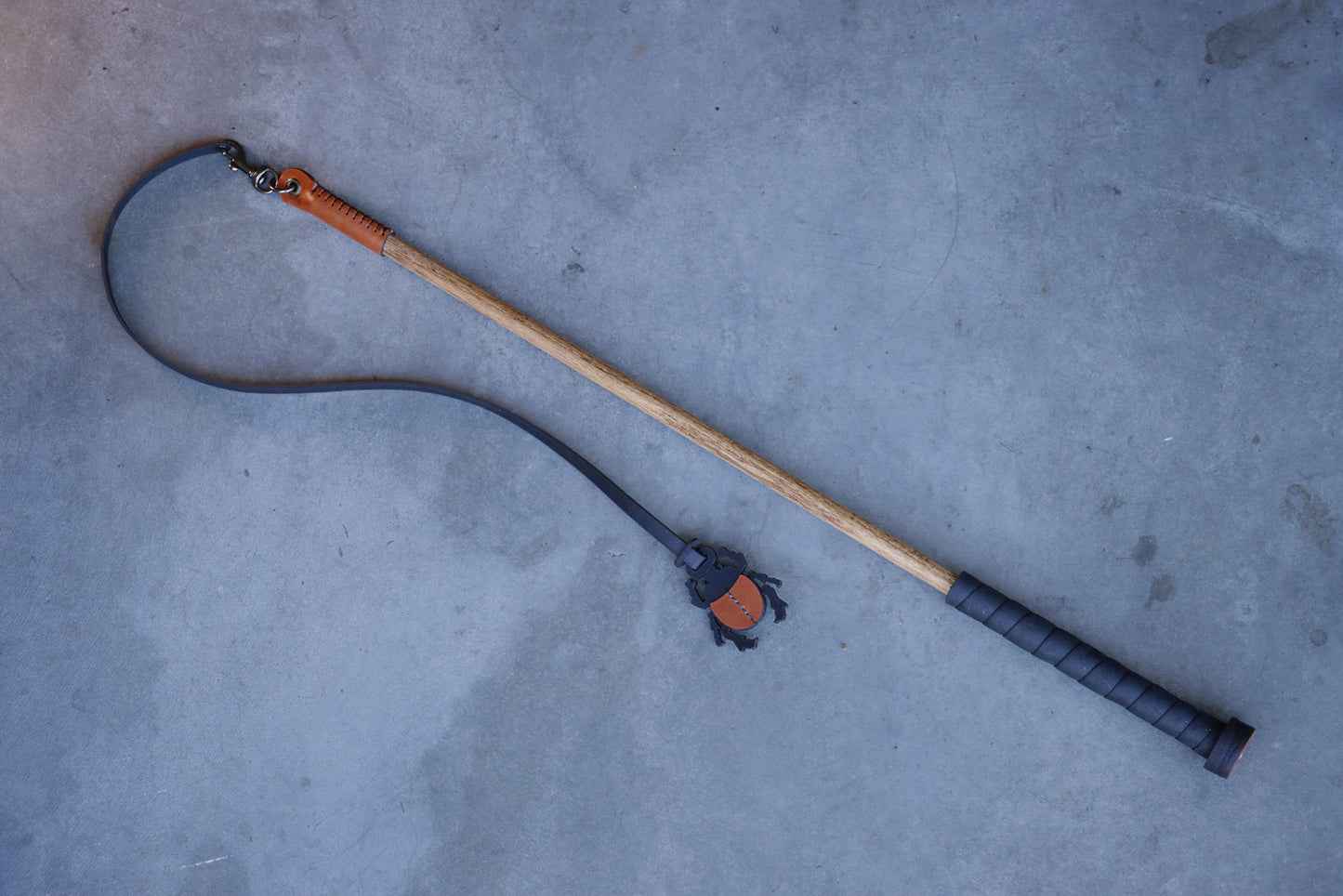 Tabby Prey Wand - Cognac & Black