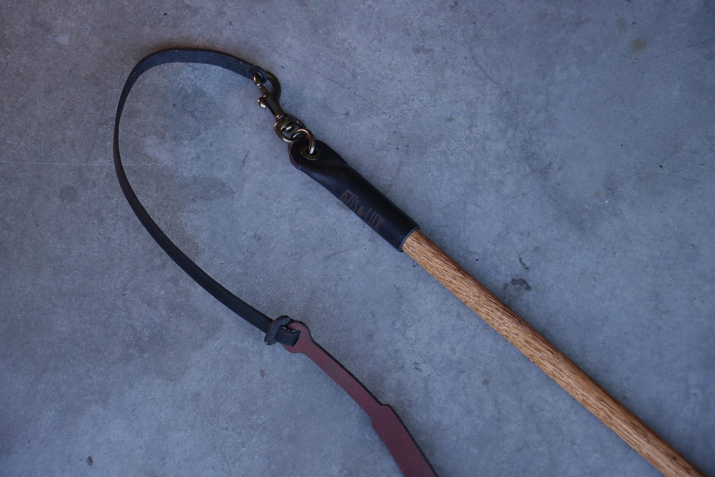 Cheshire Prey Wand - Black & Pink