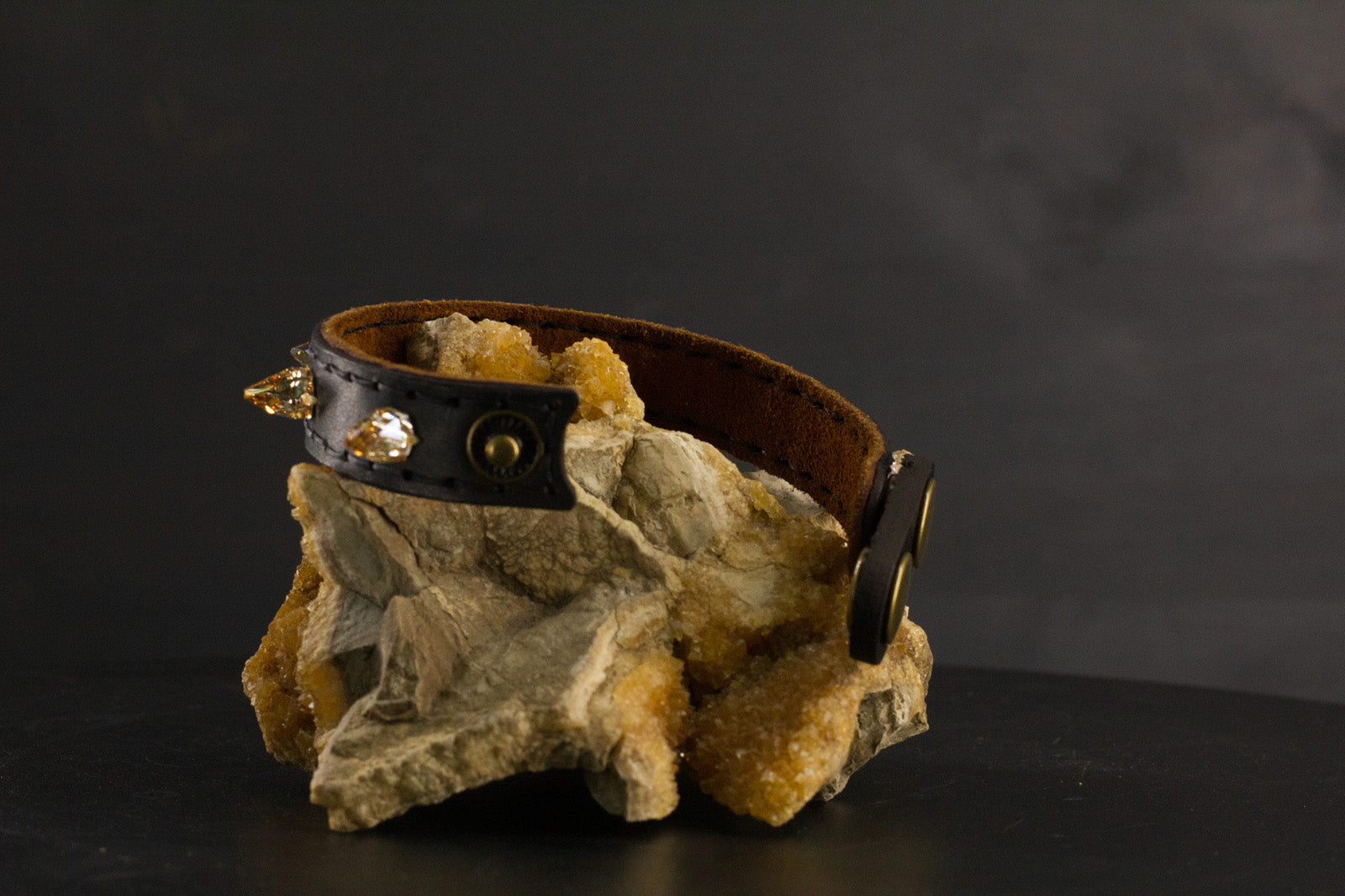 Simply Breakaway Champagne Crystal Spike Collar - Black with Brown Lining & Black Stitching