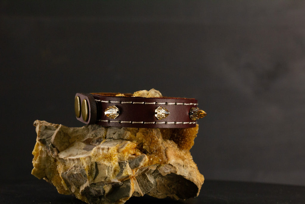Simply Breakaway Champagne Crystal Spike Collar - Oxblood with Brown Lining & Cream Stitching