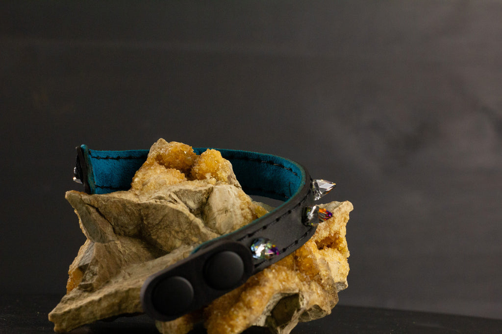 Simply Breakaway Rainbow Crystal Spike Collar - Black with Blue Lining & Black Stitching