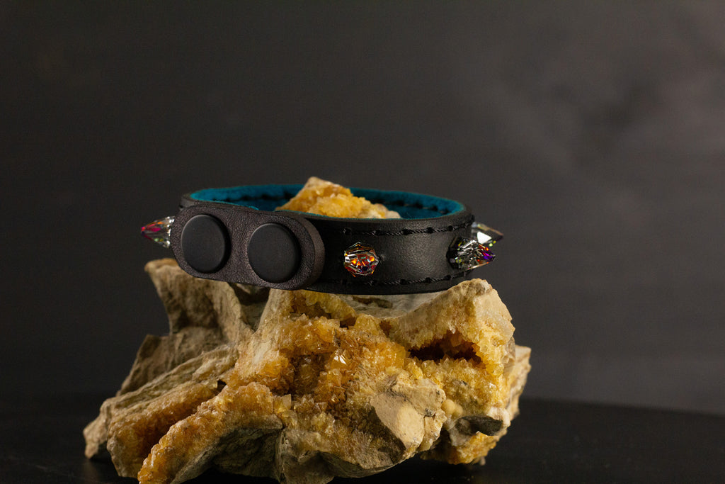 Simply Breakaway Rainbow Crystal Spike Collar - Black with Blue Lining & Black Stitching