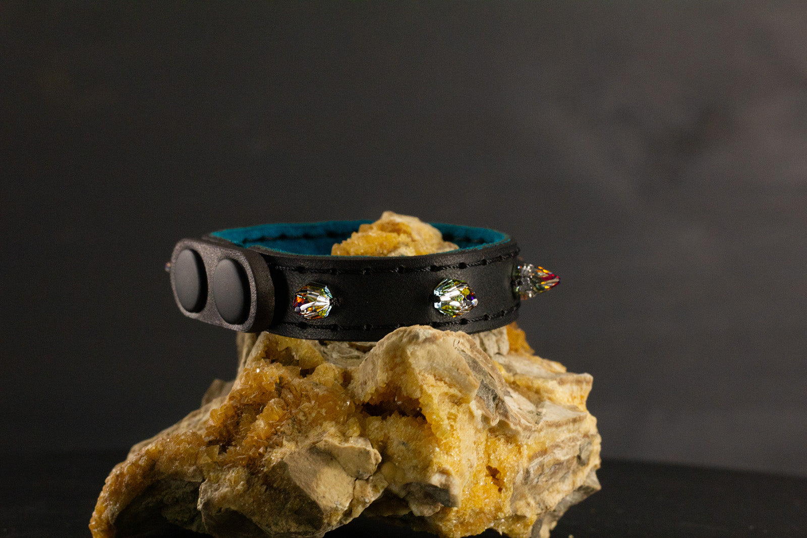 Simply Breakaway Rainbow Crystal Spike Collar - Black with Blue Lining & Black Stitching