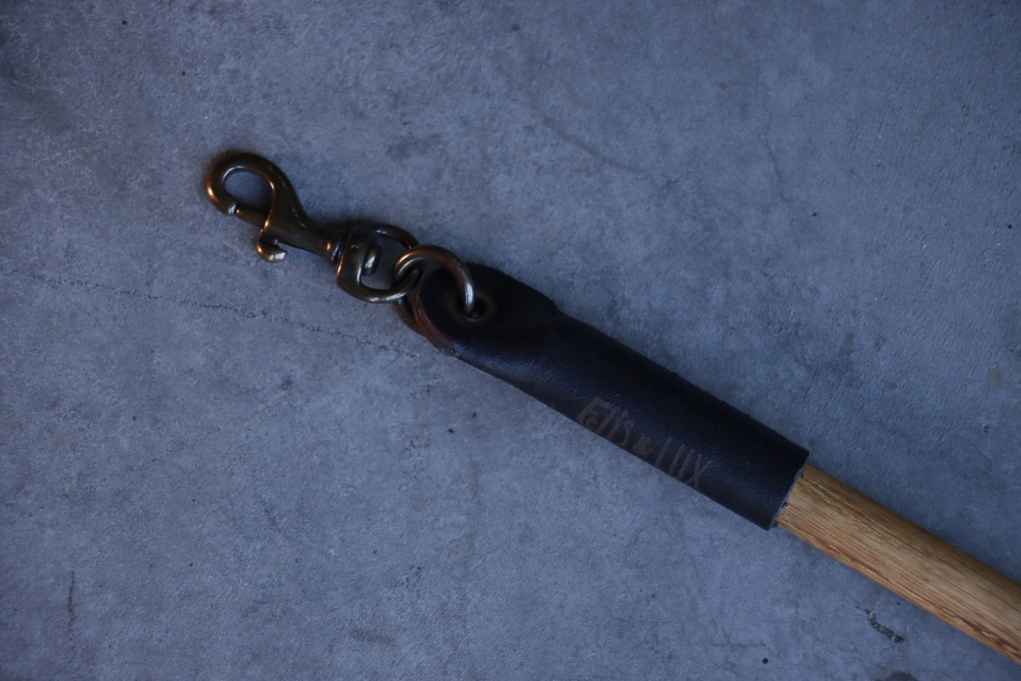 Panthera Prey Wand - Black on Black