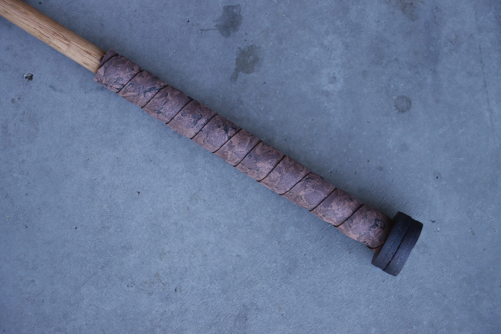 Margay Prey Wand - Oxblood & Brown Marble