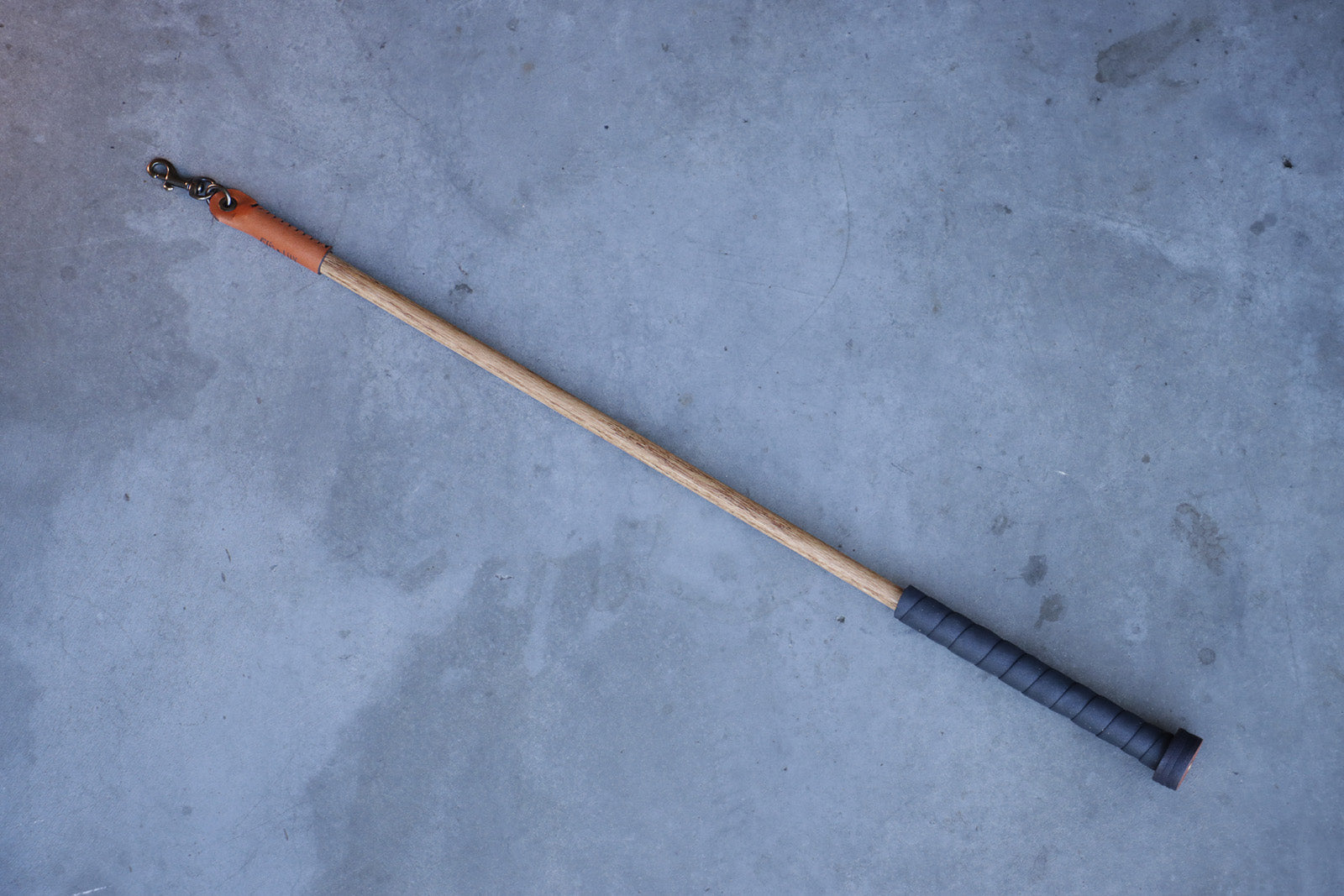 Tabby Prey Wand - Cognac & Black