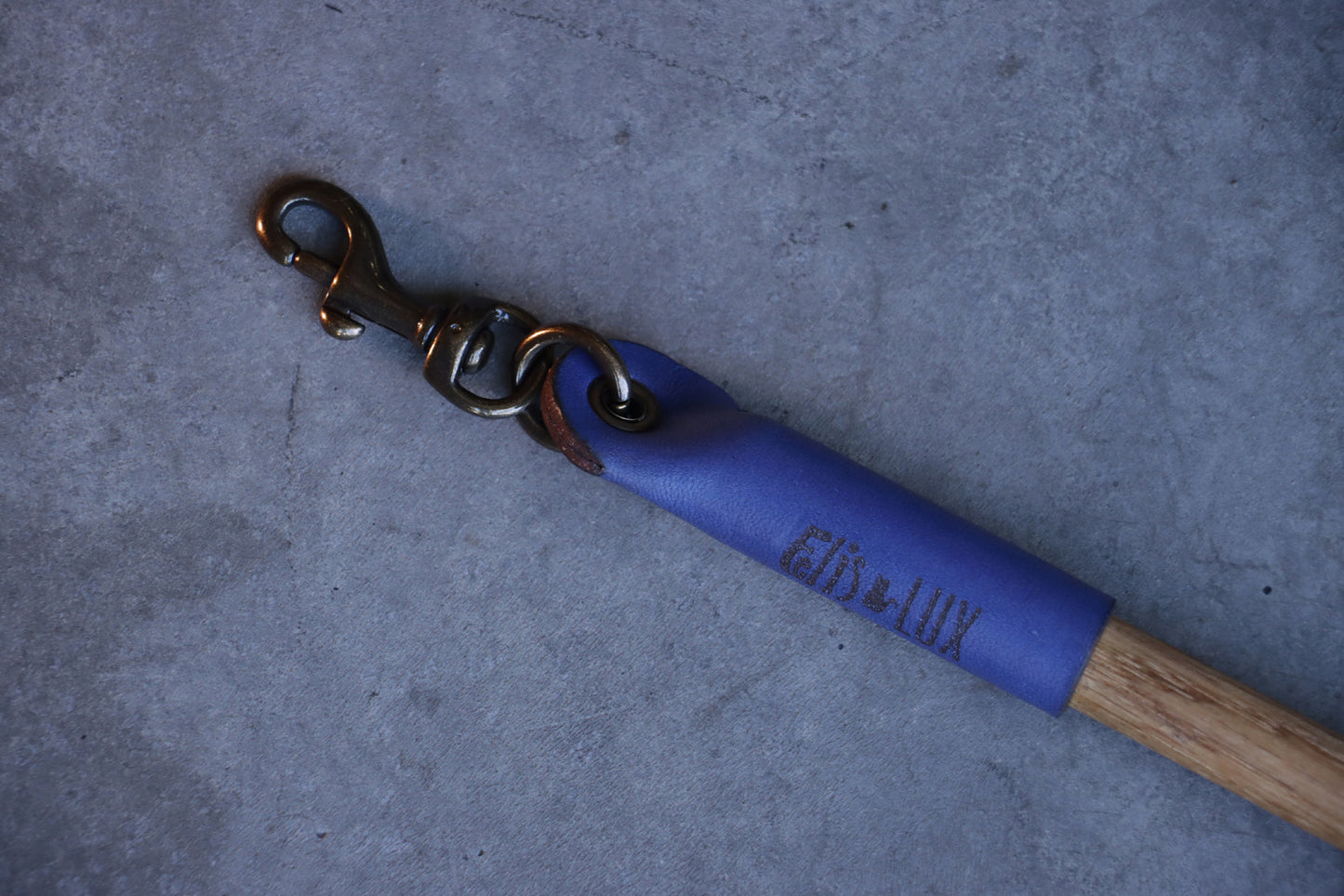Irbis Prey Wand - Cobalt & White